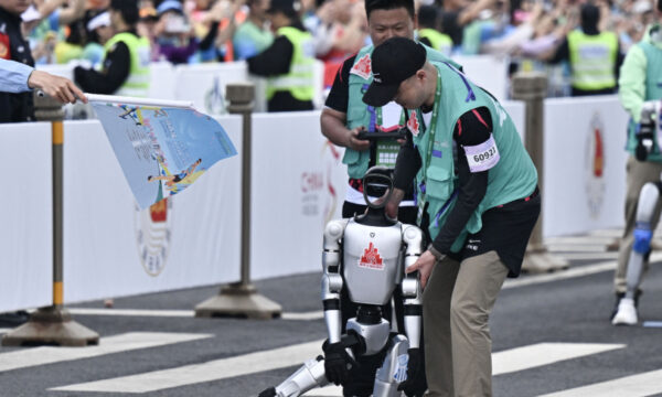 米中ハイテク競争に傾く習近平　中国経済は旧ソ連の道をたどるのか