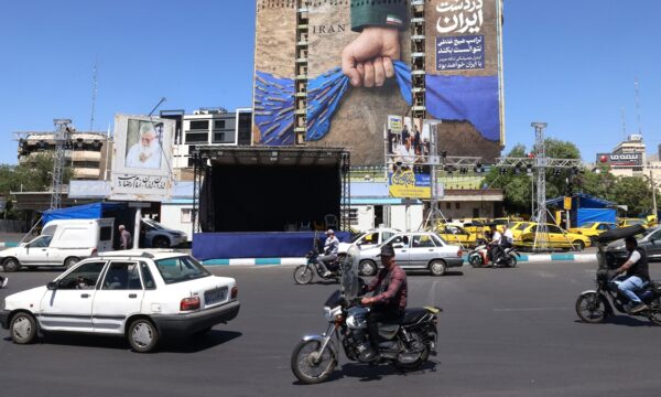 両国大統領が署名　米イラン合意が正式発効
