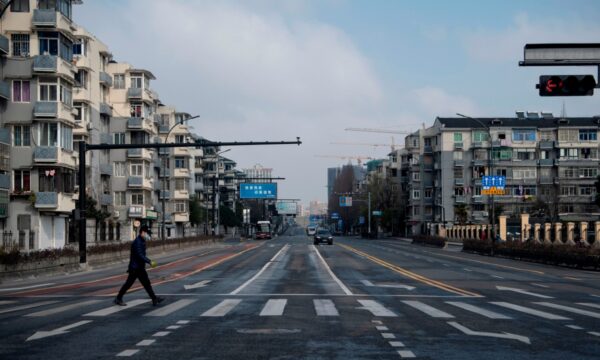 中国「新一線都市」杭州で不況鮮明　貯蓄頼みの生活に