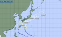 ダブル台風接近で欠航相次ぎ　約1万7000人に影響　大雨にも警戒