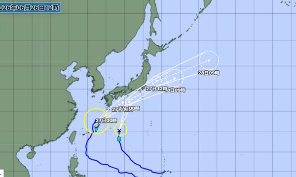 ダブル台風接近で欠航相次ぎ　約1万7千人に影響　大雨にも警戒