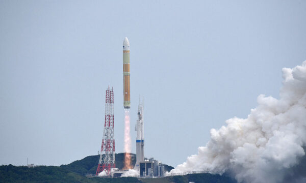 H3ロケット6号機の打ち上げ成功　低コスト「30形態」を初実証