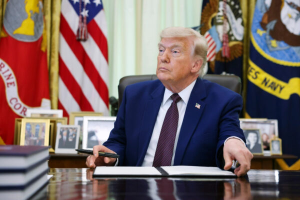 トランプ氏　米政府によるAI企業への出資を検討中と発言
