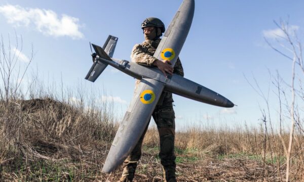 「完璧主義」からの脱却とスピード調達　防衛装備庁「迎撃ドローン早期取得プログラム」の内実