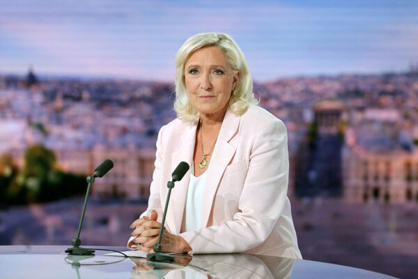 仏ルペン氏　2027年大統領選出馬表明　被選挙権の停止期間短縮