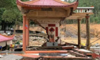 壊滅する街　しかし「神をまつる祠」だけは無傷　中国で相次ぐ不思議な現象