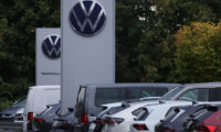 ドイツ車  中国販売3割減　VW36.6％減でEV競争に苦戦