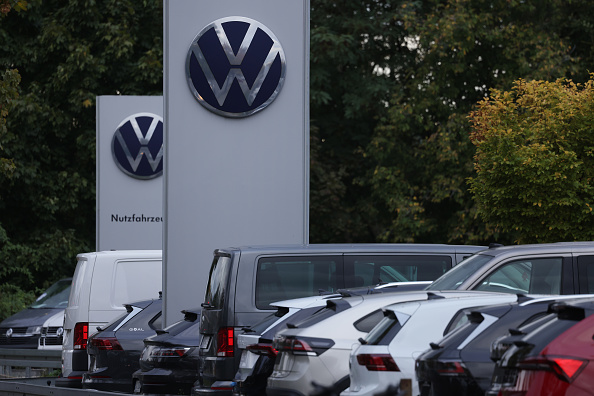 ドイツ車  中国販売3割減　VW36.6％減でEV競争に苦戦