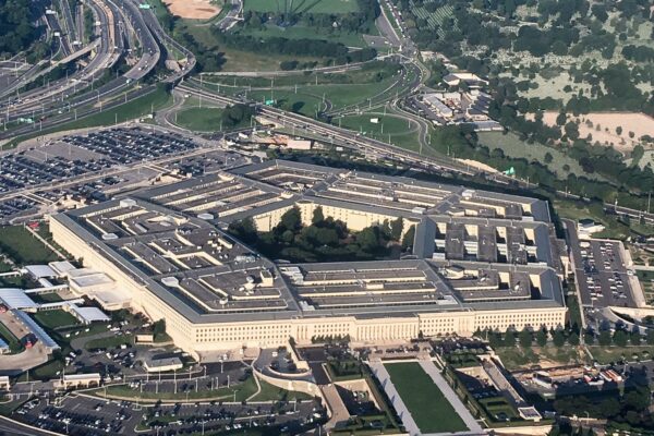米国防総省　迎撃ミサイル増産へ　イラン情勢やウクライナ支援で在庫不足