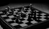 命令なき占領　思想はいかにして指揮系統なしに統一されるか