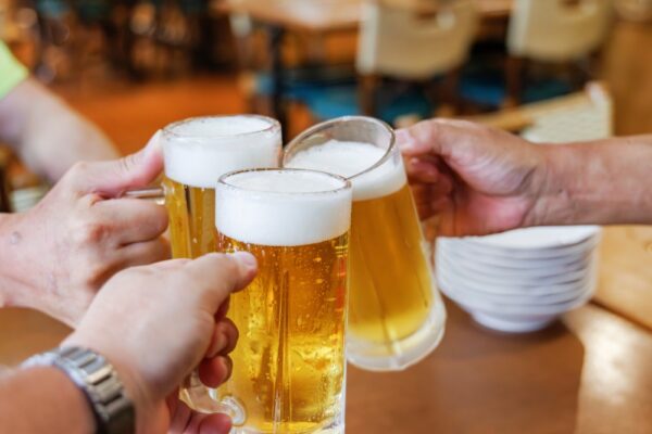 研究者らが推奨「アルコールは1日1杯まで」