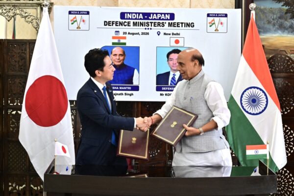 日印防衛相　海洋安保協力の覚書に署名　装備・技術協力を拡大