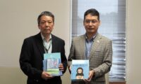 千葉市でウイグル人権パネル展　日本ウイグル協会が関連書籍を図書館などに贈呈