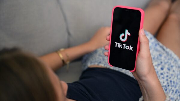 TikTok　子どものデータ収集訴訟で和解　4億ドル支払い