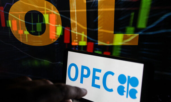 OPECプラス　9月に18万8千バレル増産　自主減産を終了へ