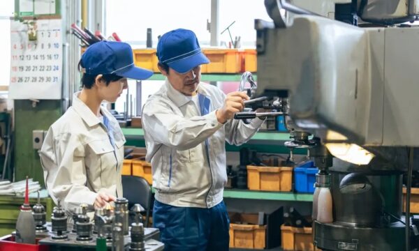 日本製造業PMI　7月も拡大　生産の伸びは2014年以来最大