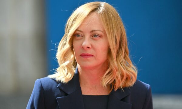 イタリア　外国籍児童はクラスの3割までに制限　ブルカ ニカブなど学校での顔覆いを禁止