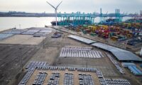 中国車の米国参入を阻止へ　自動車業界が規制法案の年内成立を要求