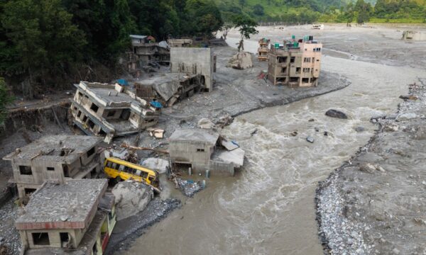 ネパール洪水で1千人超死亡　中共の上流開発が被害拡大か