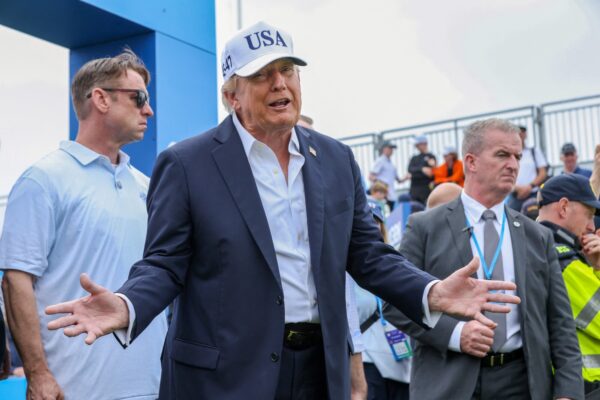 「ディーゼルを攻撃するな」トランプ氏　ウクライナに停止要求