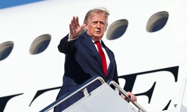 トランプ氏　150億ドルの巨大製鉄所建設発表