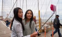 中国で「旅のお供」バイトが人気