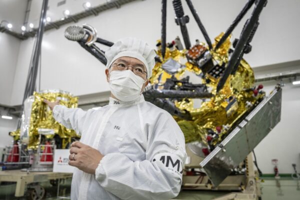 火星衛星探査へ大きな一歩　日本の探査機が打ち上げ　試料採取へ