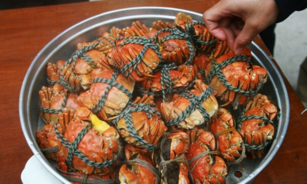 高級ガニも売れない　不況で秋の味覚が値崩れ＝中国