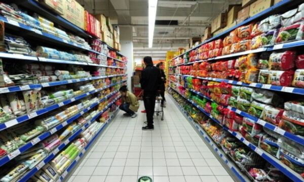 働いても親のすねかじり　中国