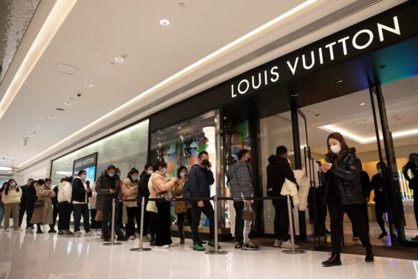欧州高級ブランド6社　時価総額2500億ユーロ減少　中国の消費低迷が直撃