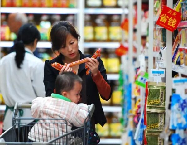 中国GDP4.6％増　輸出好調も内需低迷　経済の不均衡深まる