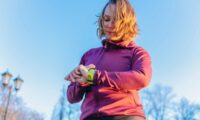 代謝は40歳で急に落ちない？　中年期に体重が増える本当の理由