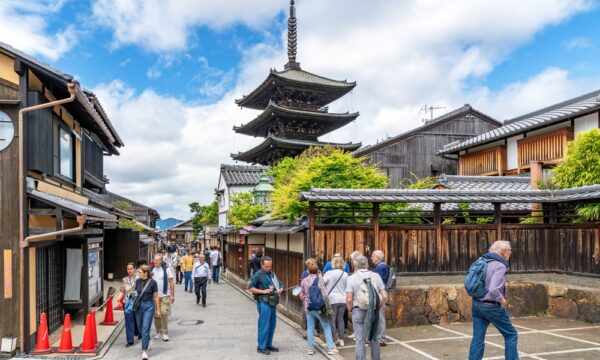 日本の在留外国人数428万人で過去最多　中国籍94万人で最多　在留審査も見直し